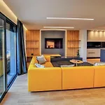 Luxurious In * Debeljak