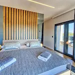 Luxurious In Debeljak