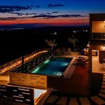 Luxurious In * Debeljak
