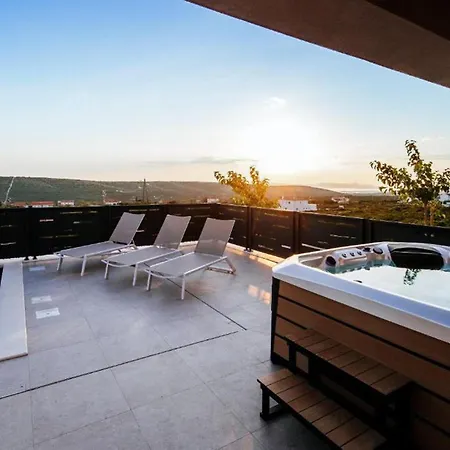 Luxurious In