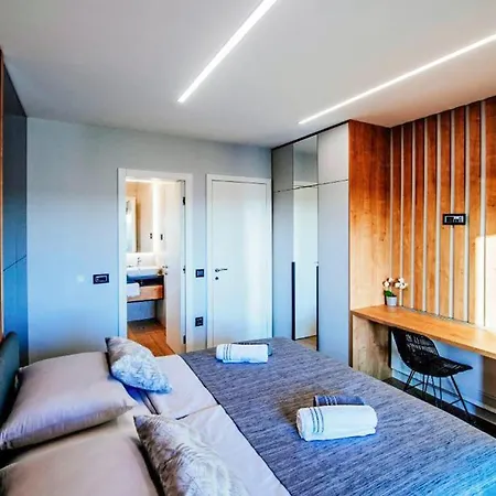 Luxurious In Debeljak