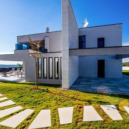 Awesome In Σπίτι διακοπών Debeljak